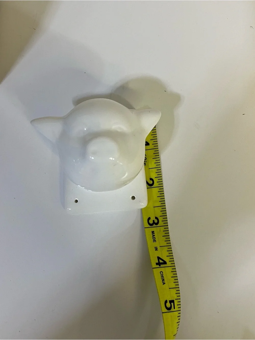 Six White Ceramic  Cute Pig Head Wall Mount Holder/Hook Decorative Home Accent